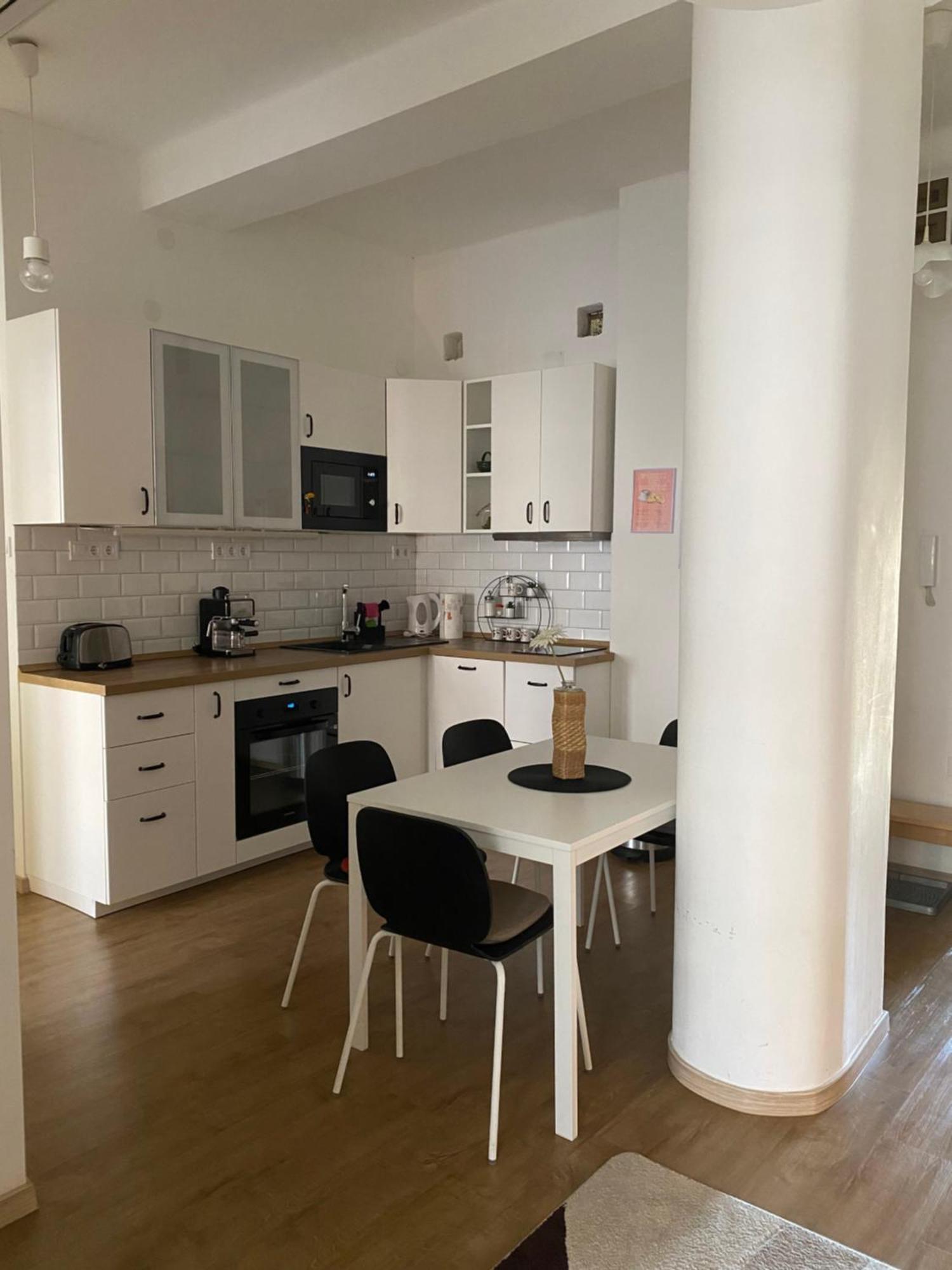 Larix Apartman 布达佩斯 外观 照片